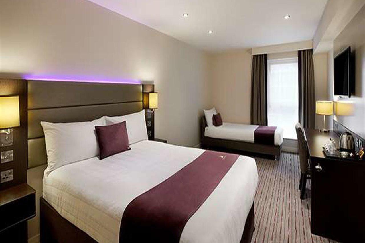 Premier Inn Watford Central Watford (Hertfordshire) Exterior foto