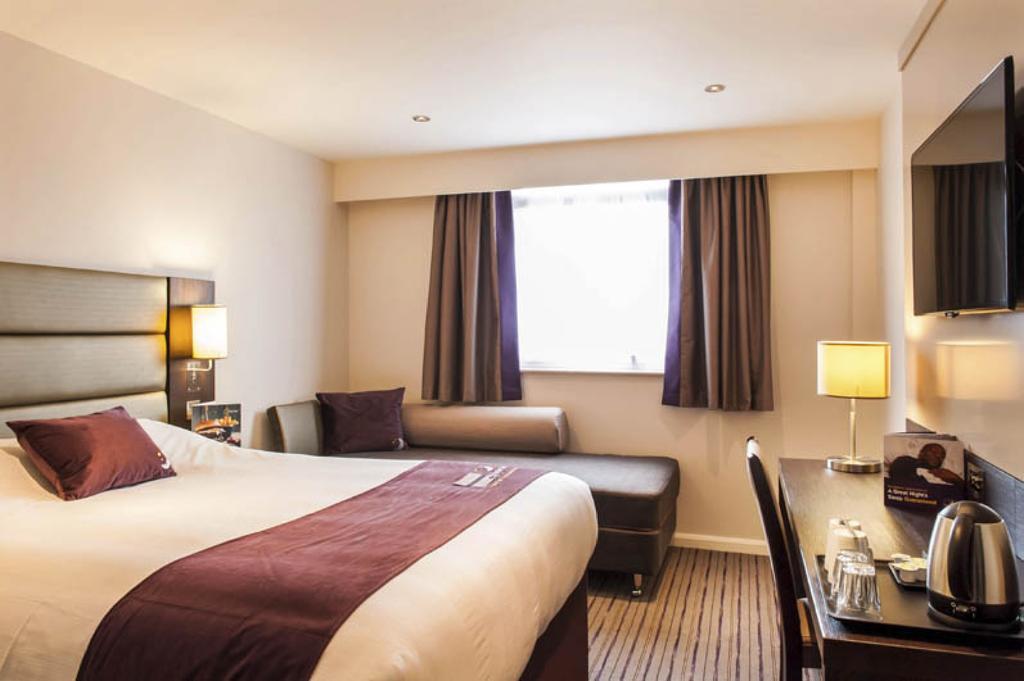 Premier Inn Watford Central Watford (Hertfordshire) Exterior foto