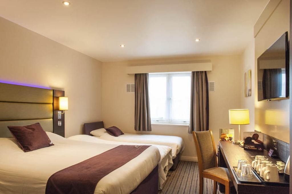 Premier Inn Watford Central Watford (Hertfordshire) Exterior foto
